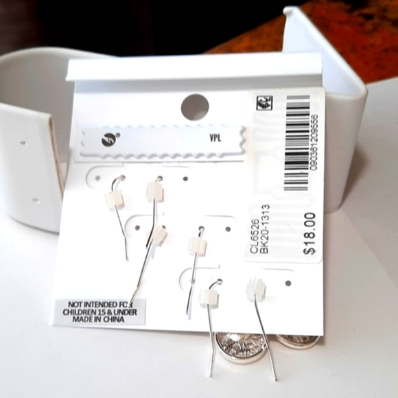 BELK sensitive ears set of 3 dangle drop earrings NWT - Picture 3 of 4